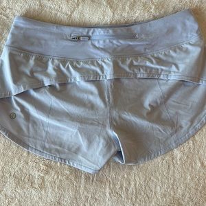Lululemon Hotty Hot shorts 2.5 inch size 4